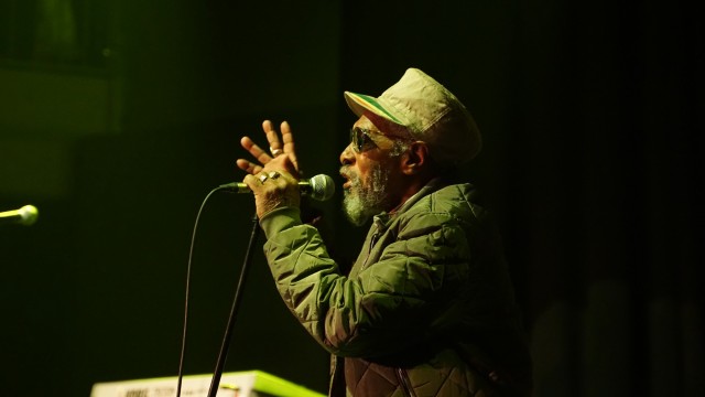 Reggaeville25 - IJahman Levi, Culture, Romain Virgo, Mortimer 18.4.25 - Hole44